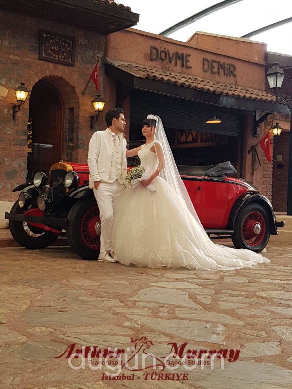 Arthur Murray Dans Okulu