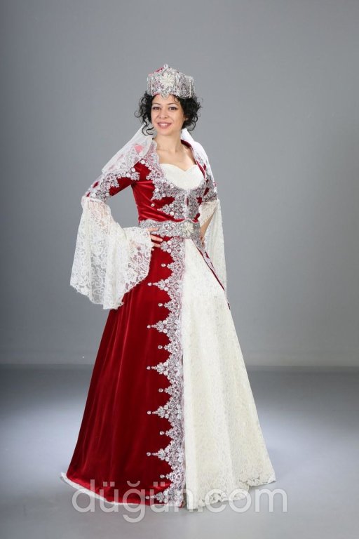 Dantelli Kırmızı Kaftan