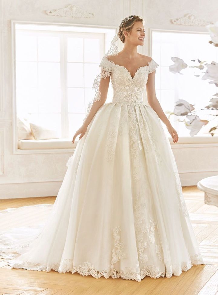 Wow Fashion Bride 97 Prenses Kesim Düşük Omuz Göğüs Dekolteli Gelinlik