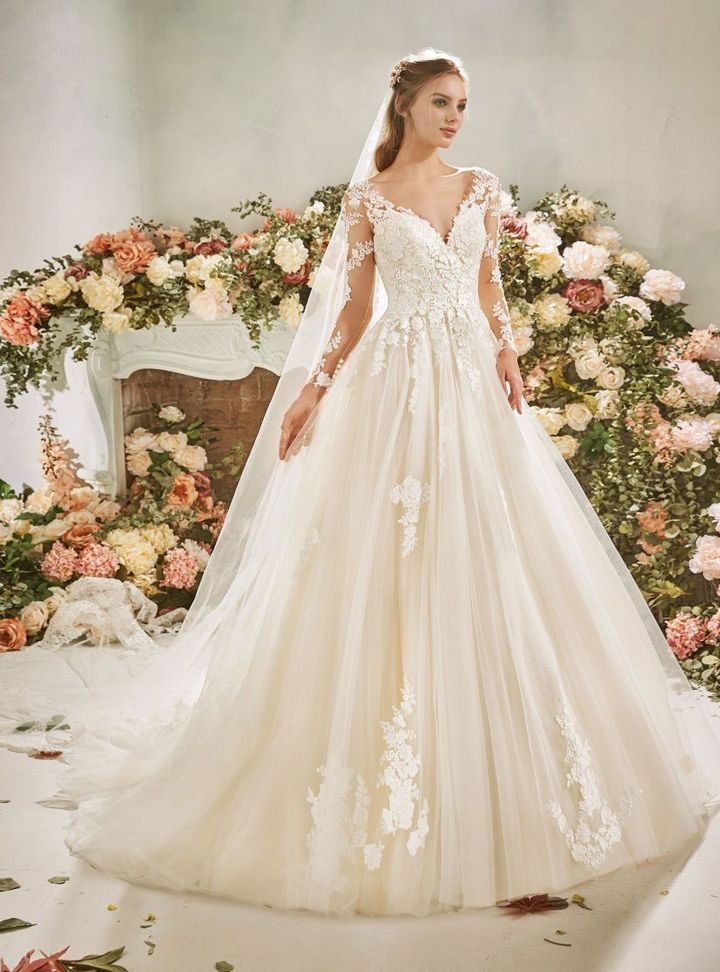 Wow Fashion Bride 95 Prenses Kesim V Yaka Göğüs Dekolteli Gelinlik