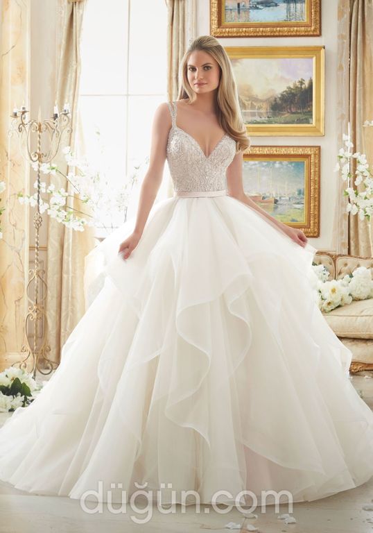 Wow Fashion Bride 58 Prenses kesim V yaka Romantik gelinlik