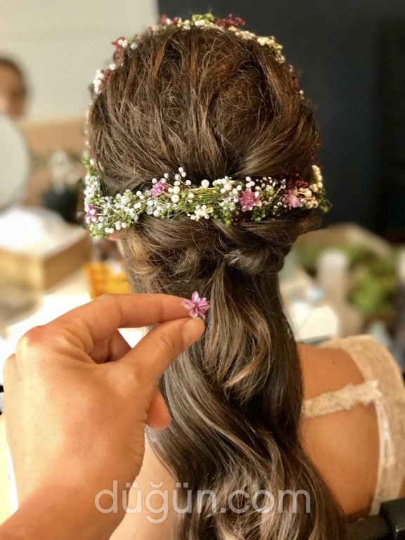Hair Stylist Esra Gül