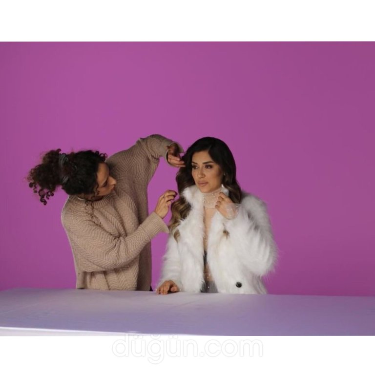 Hair Stylist Esra Gül