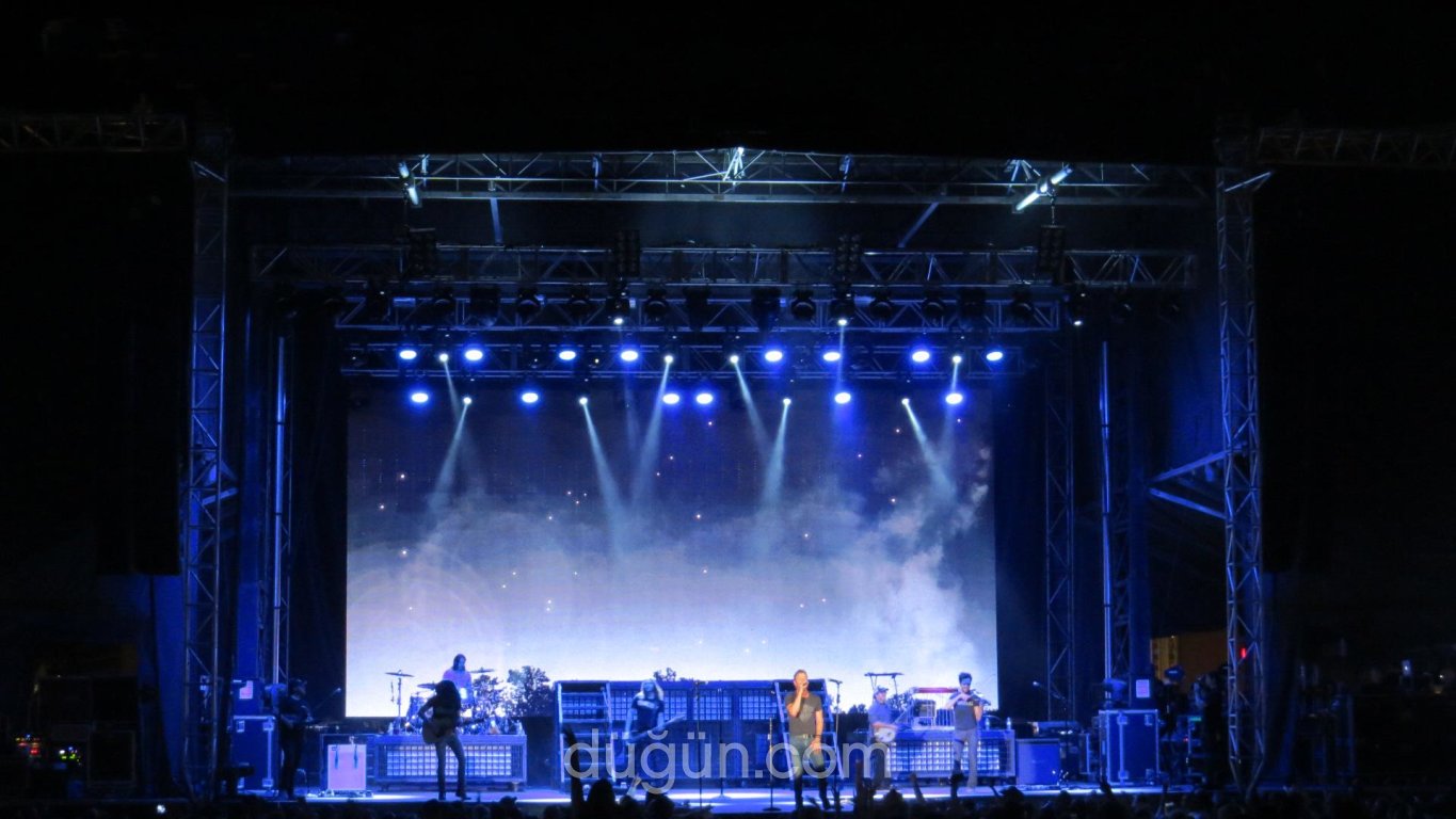 Everest Ses Işık Sahne