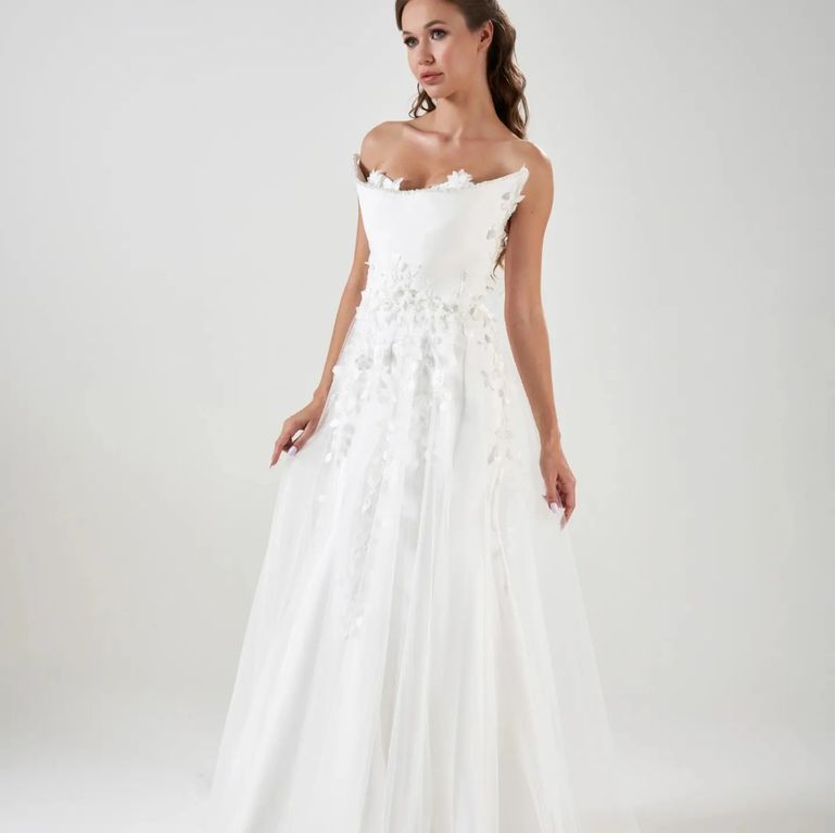 ÇŞSYC-6-25 A Kesim Straplez Göğüs Dekolteli Gelinlik 4