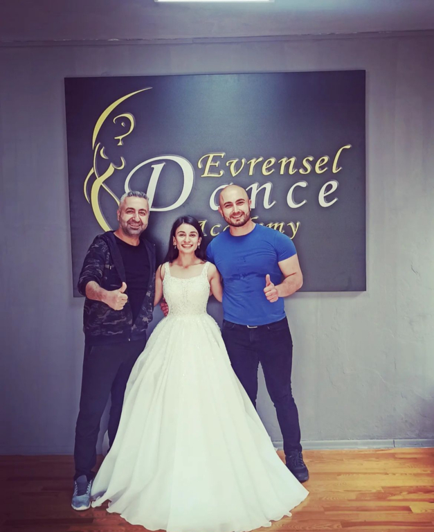 Evrensel Sahne Sanat