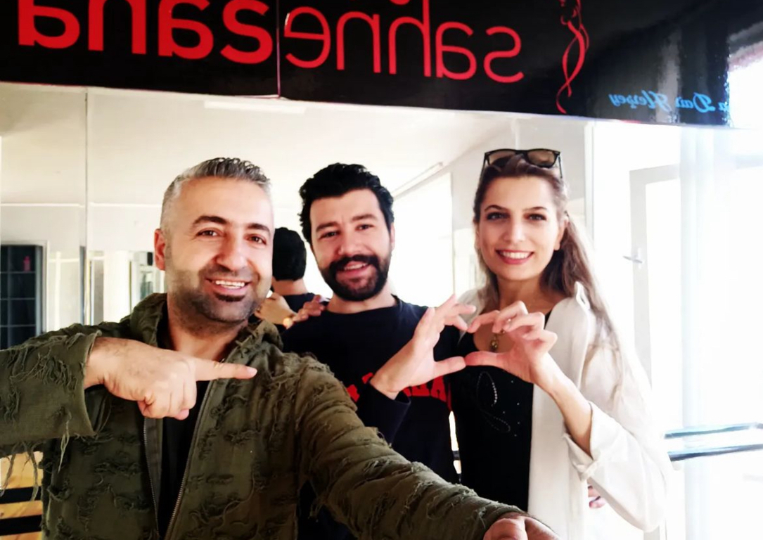 Evrensel Sahne Sanat