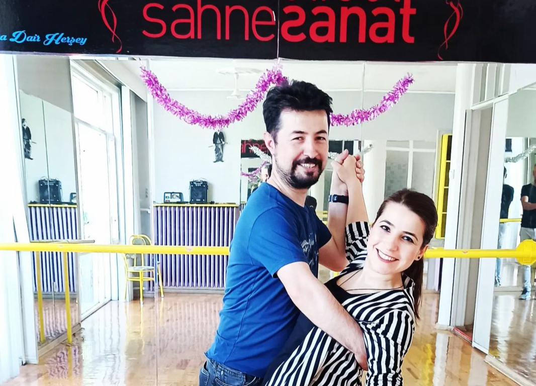 Evrensel Sahne Sanat