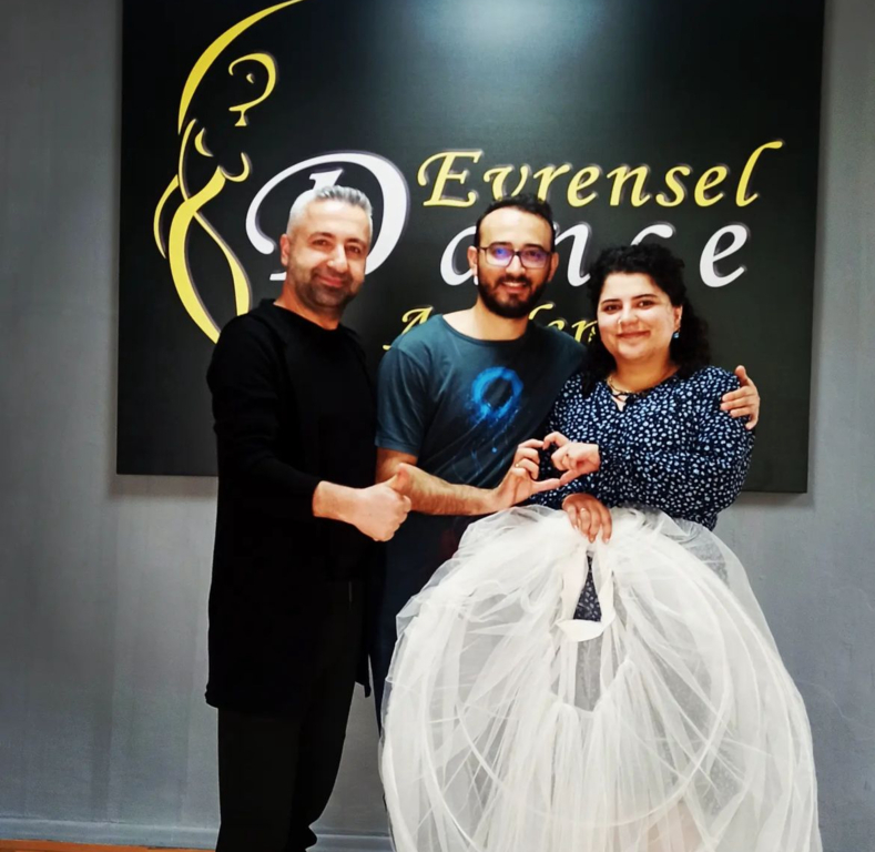 Evrensel Sahne Sanat