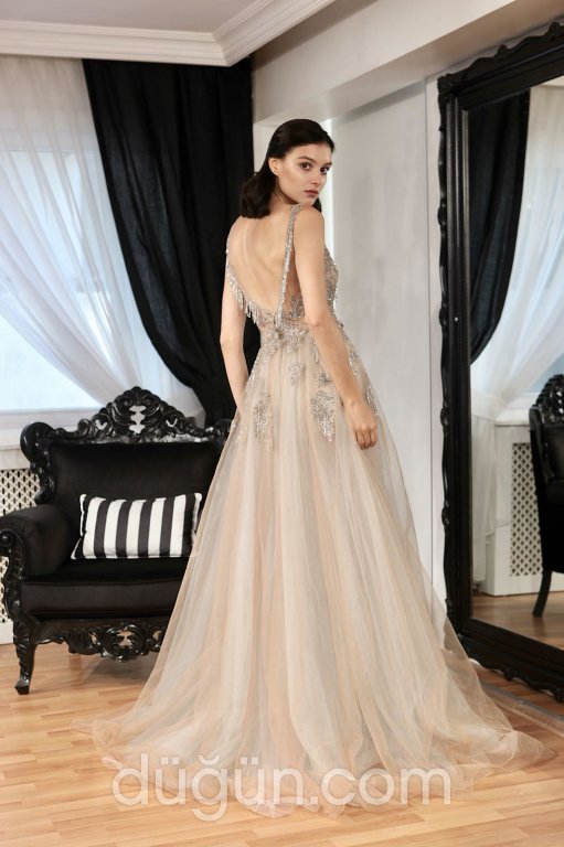 Lueur By Ulviye Portakal