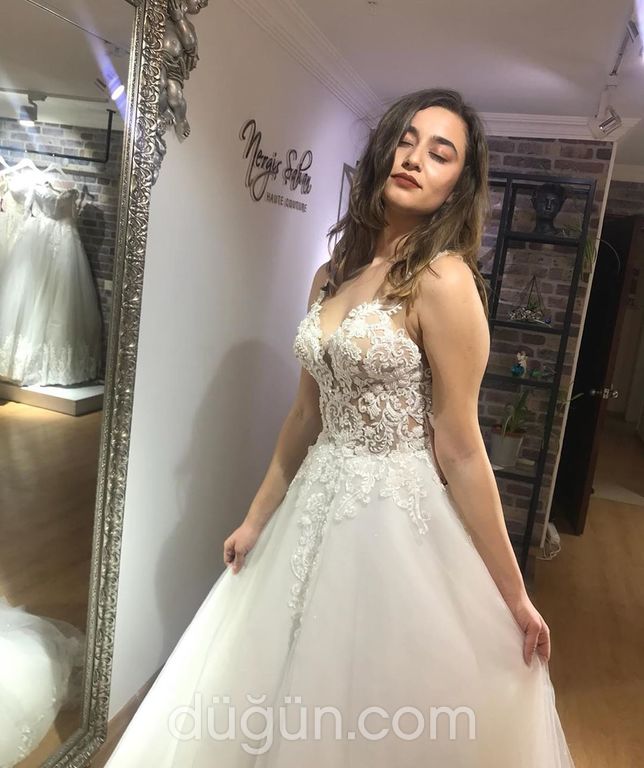 A Kesim Gelinlikler
