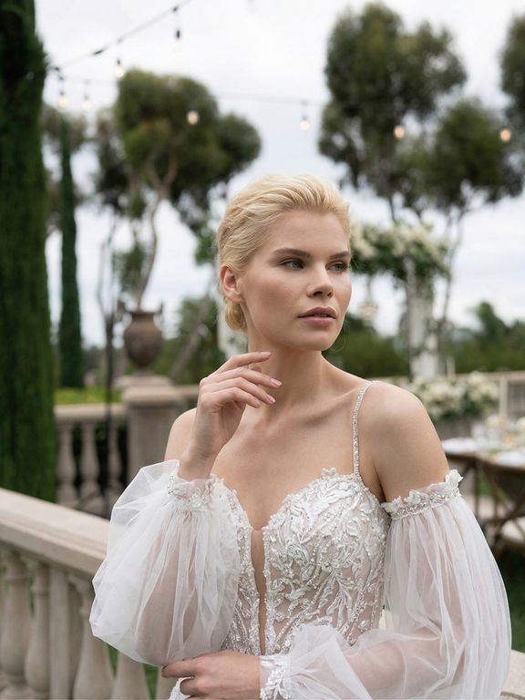 NSC 45 A Kesim Helen Sırt Dekolteli Gelinlik 3