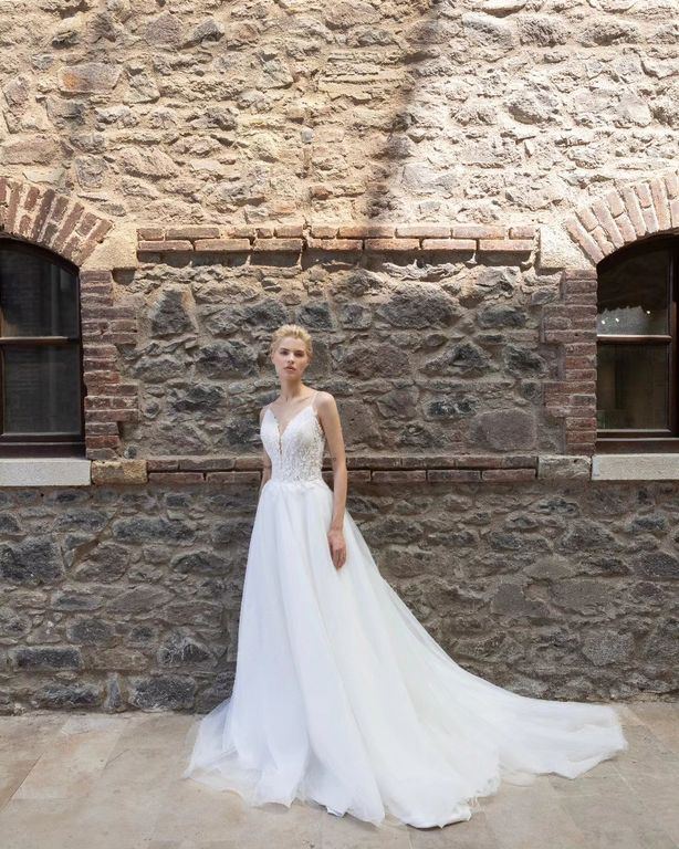 NSC 44 A Kesim Helen Sırt Dekolteli Gelinlik 4