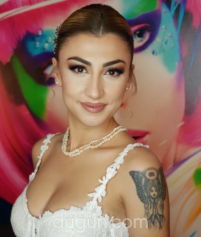 Pelin Sarıkaya Make Up Studyo