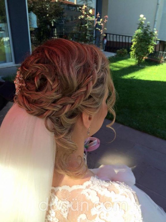 Red&White Nenehatun Aziz Yılmaz