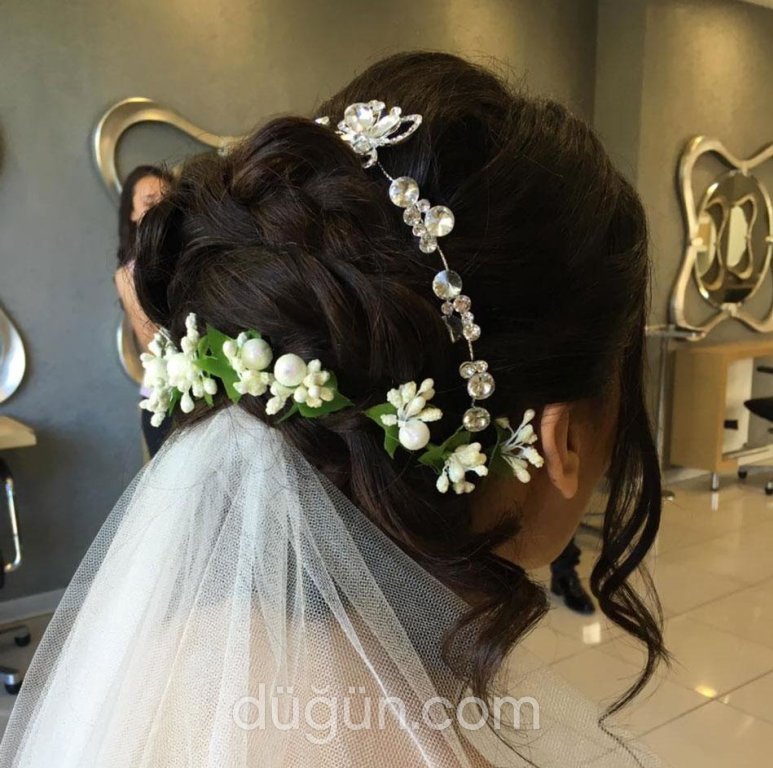 Red&White Nenehatun Aziz Yılmaz