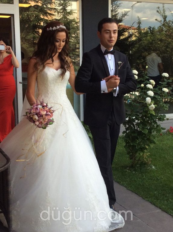 Red&White Nenehatun Aziz Yılmaz