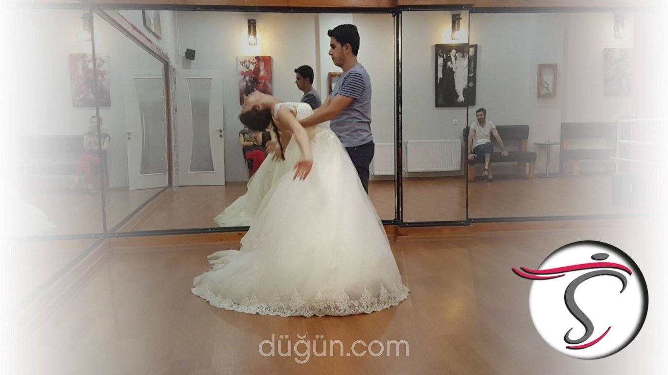 Mambo Ritmo Dance Studio