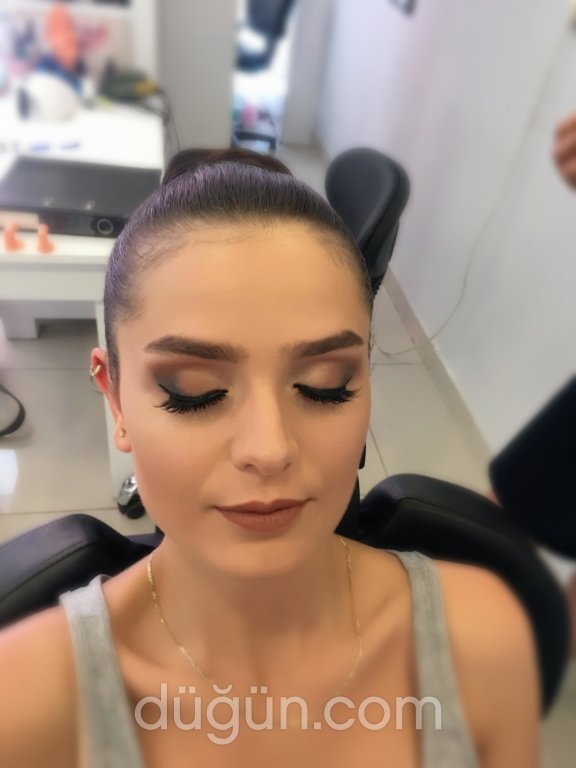 Artı Kuaför Make Up Studio