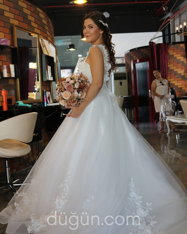 Meryem Murat Örünç Hair Beauty Center