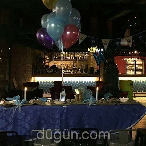 Tarzz Bar Büyükada