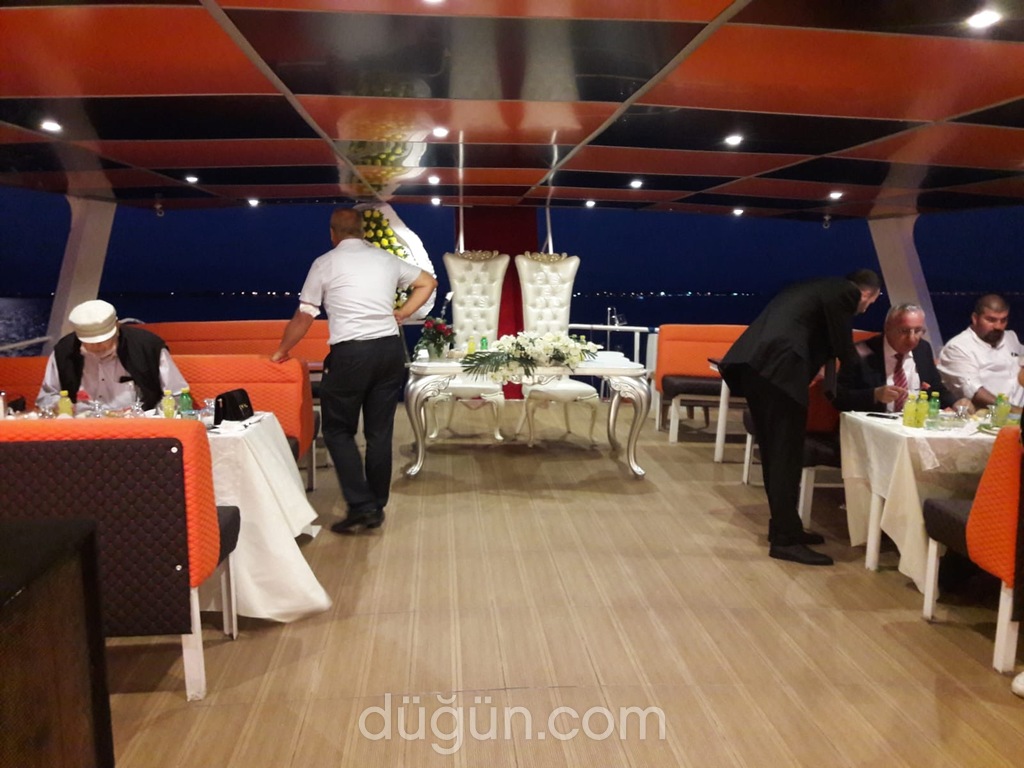 Poyraz Tekne Turları