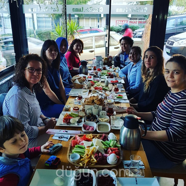 Cafe M Luna