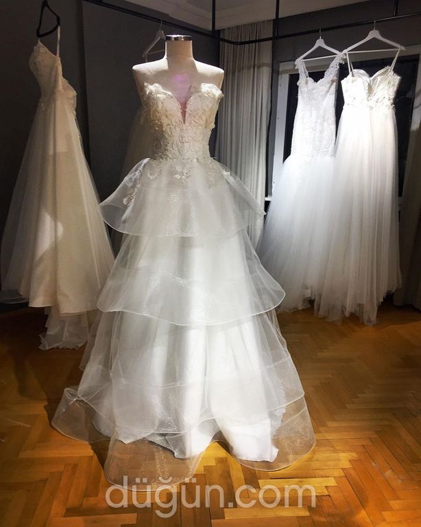 Ebru Kırcalı Bridal Store 11