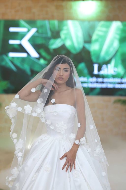 Ebru Kırcalı Bridal Store