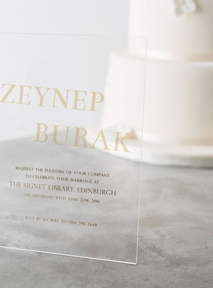 Minimal Baskılı Şeffaf Davetiye