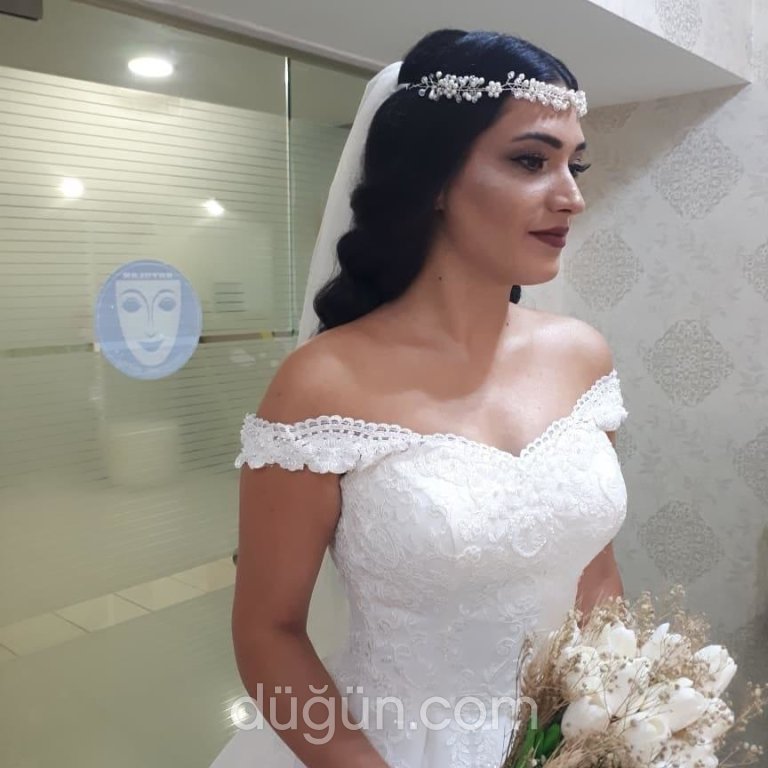 Laura Saç Tasarım ve MakeUp