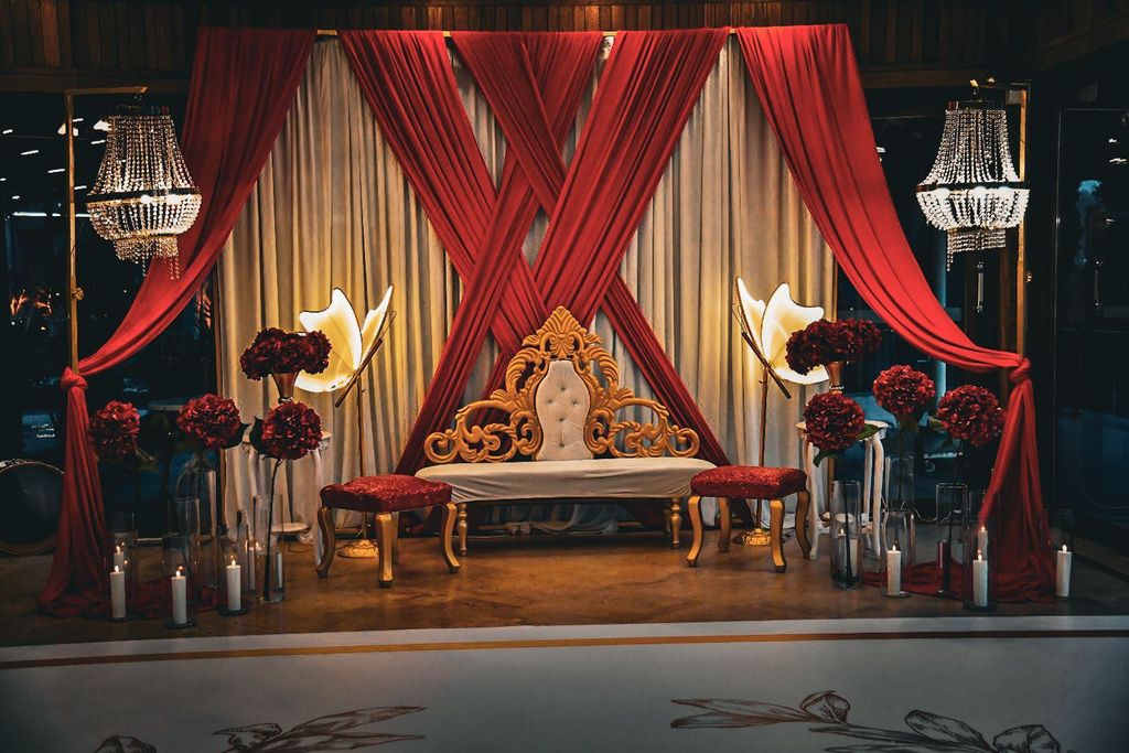 Mihrabat Korusu - Cam Salon