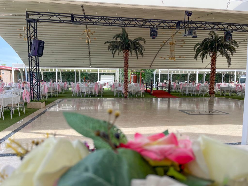 Flora Garden Kır Bahçesi