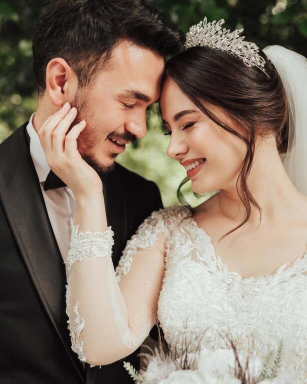 İki Hayat Hikayesi