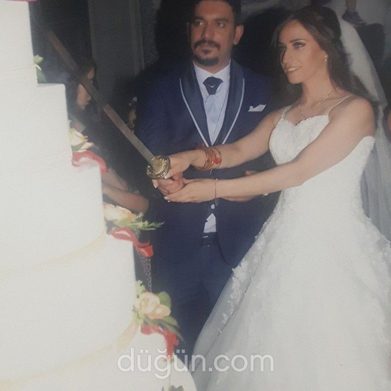 Esat Bayan Kuaförü