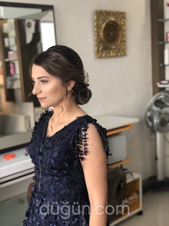 Ferhat Bora Kuaför ve Güzellik Salonu