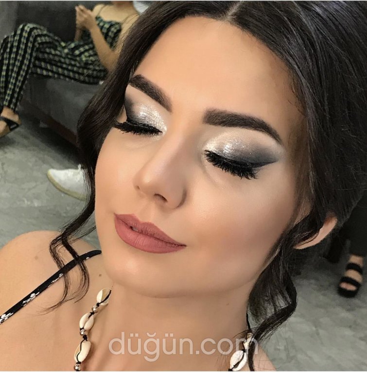 Ferhat Bora Kuaför ve Güzellik Salonu