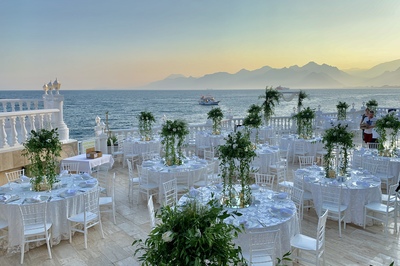 Renkli Fikirler Fabrikası