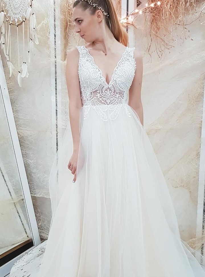 Elif Aygün Atelier 87 Sırt Dekolteli V Yaka Düz Kesim Gelinlik