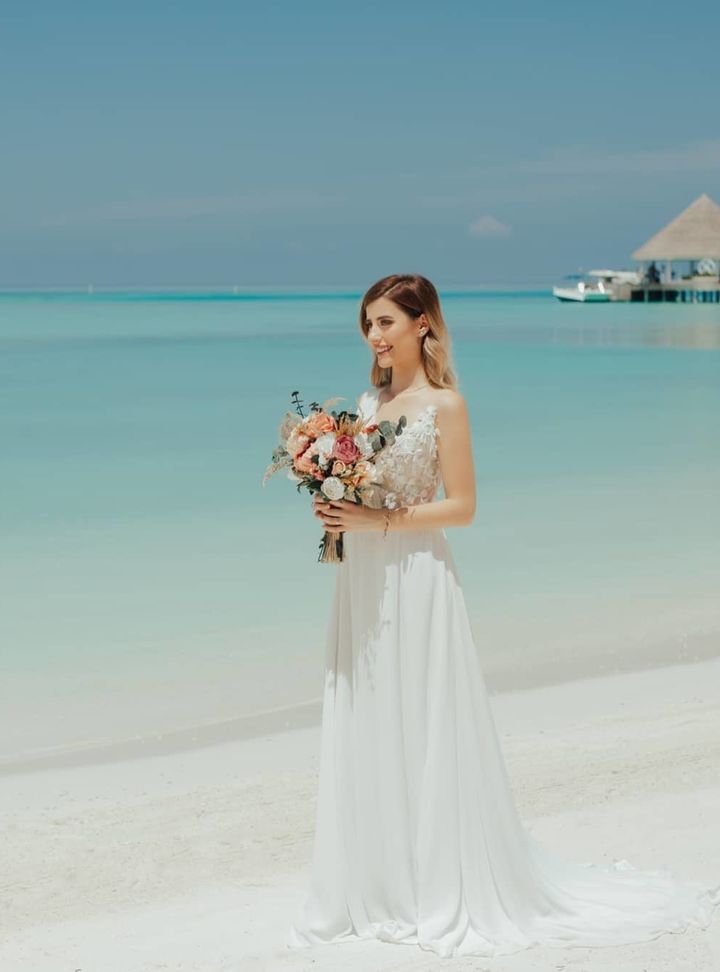 Elif Aygün Atelier 92 Bohem Sırt Dekolteli V Yaka Gelinlik