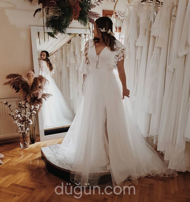 Elif Aygün Atelier 4 Düz kesim V yaka  Bohem gelinlik