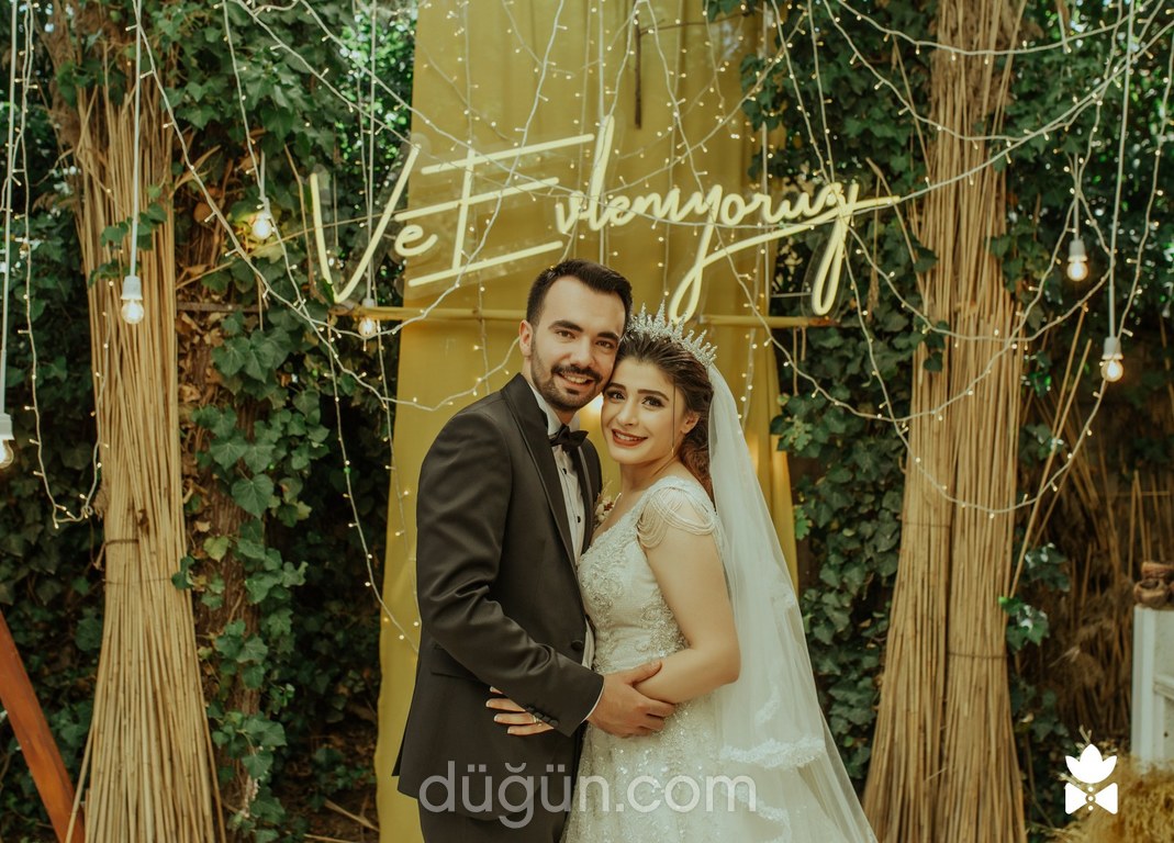 Ve Evleniyoruz
