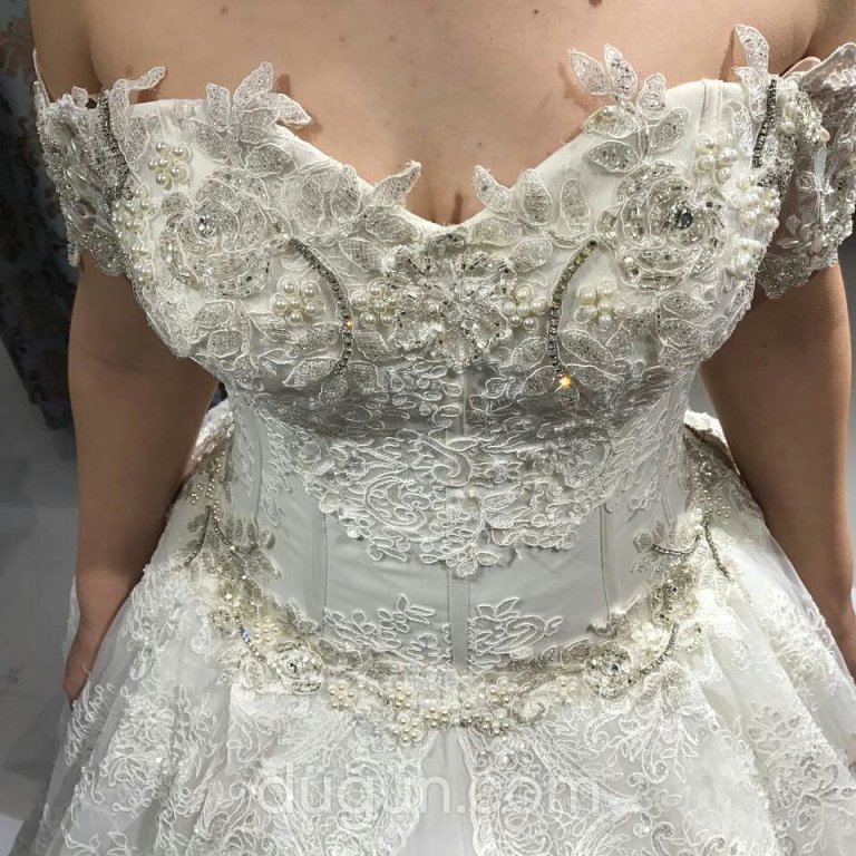 Tuen Gelinlik ve Moda Tasarım