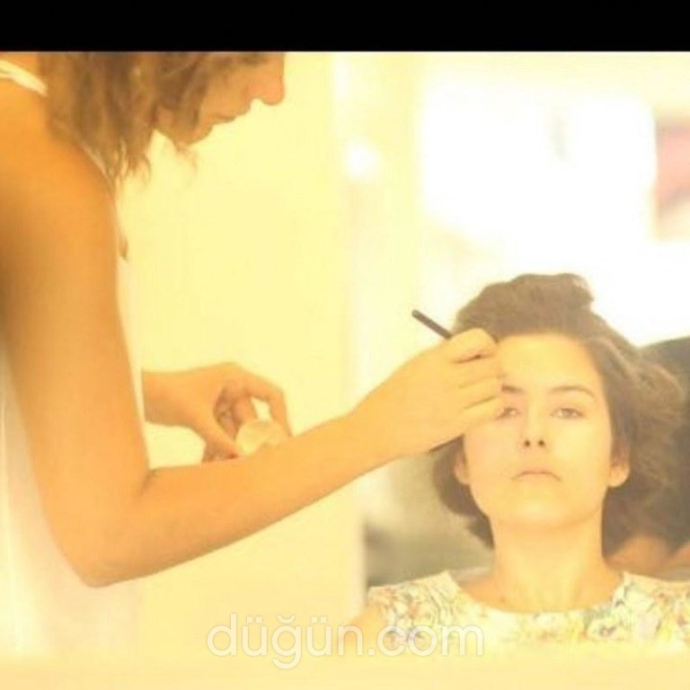 London Make Up & Hair