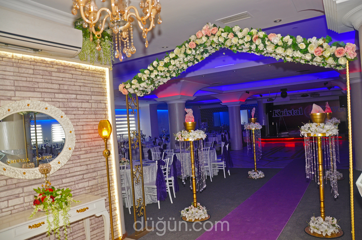 Kristal Düğün Davet Salonları