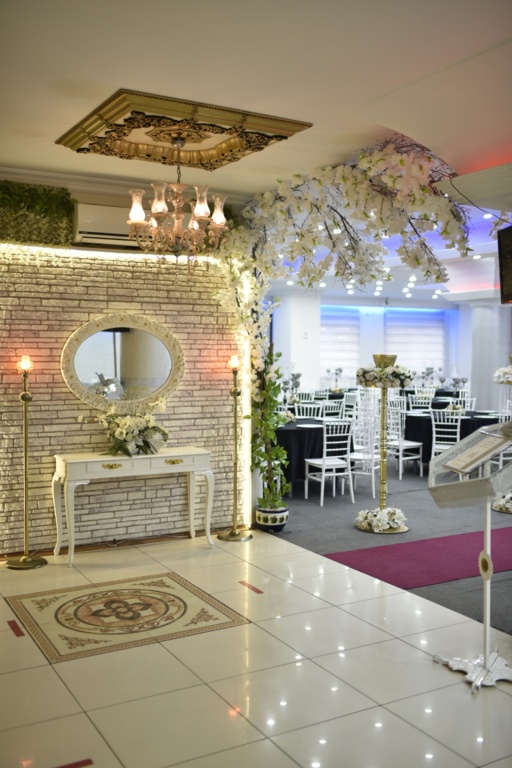 Kristal Düğün Davet Salonları