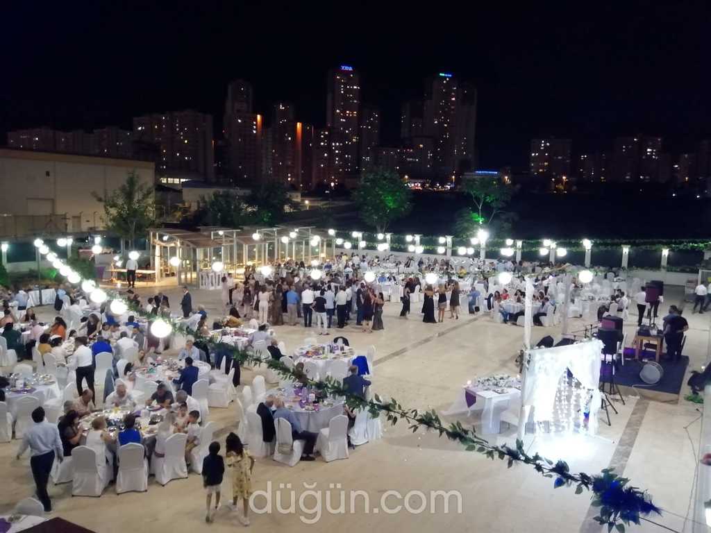 Teoman Öztürk Tesisleri Lotus Garden