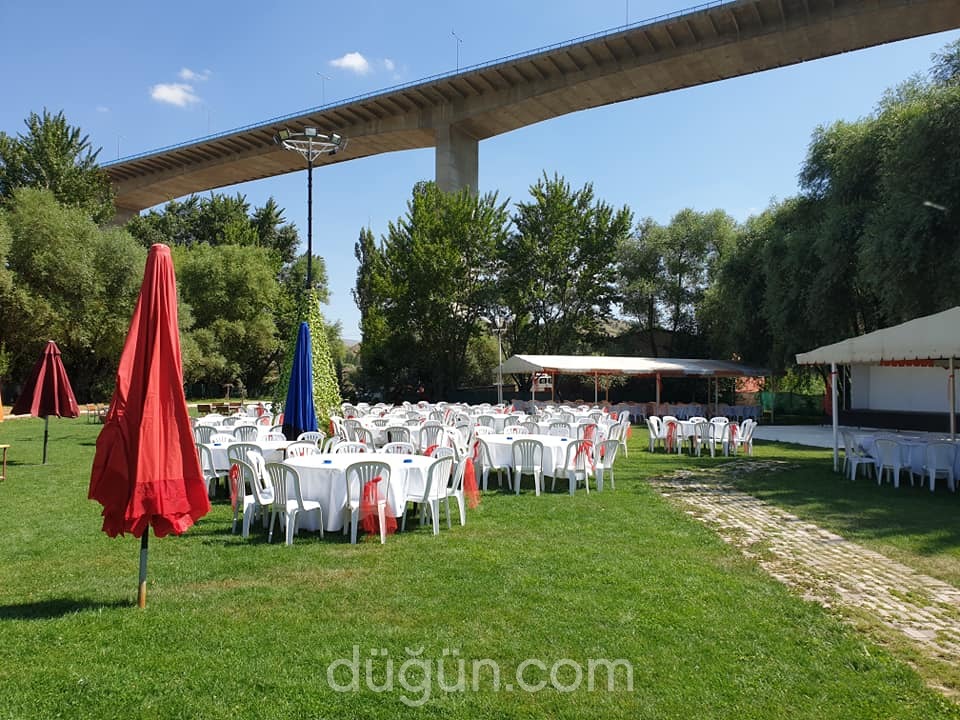 Veli Paşa Konağı ve Kır Bahçesi