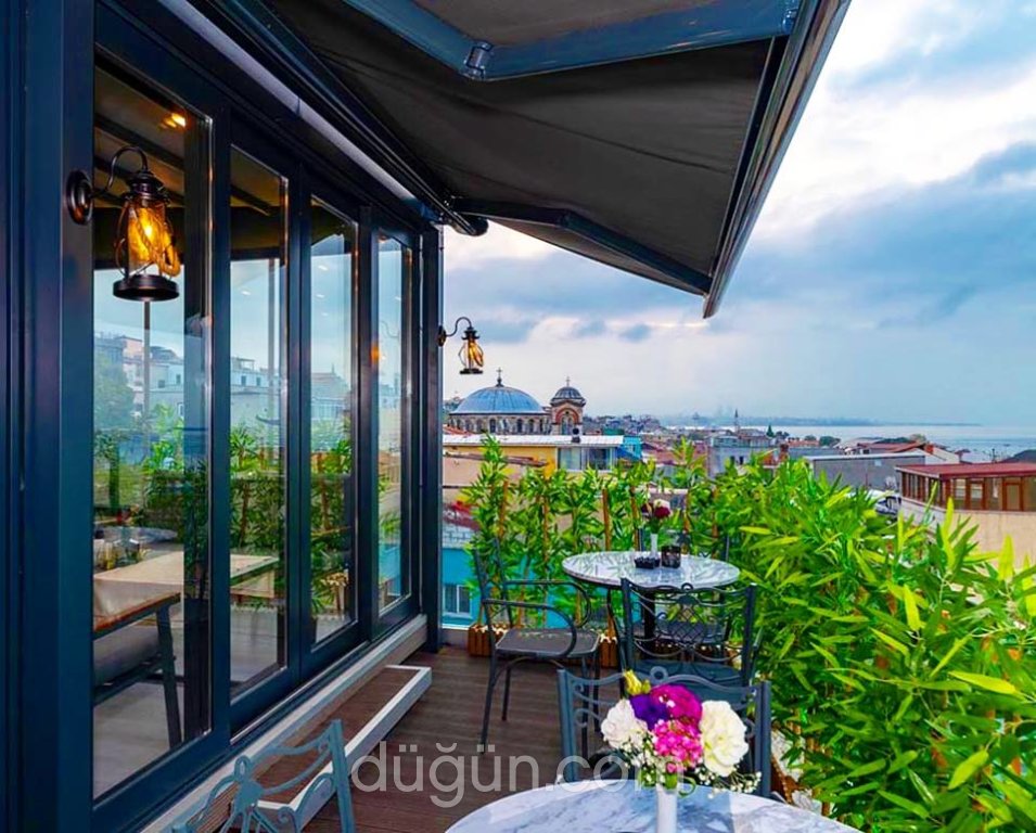 Skalion Teras Cafe & Restaurant Restoranlar İstanbul
