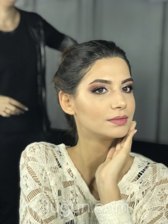 Make Up Özlem Yücel